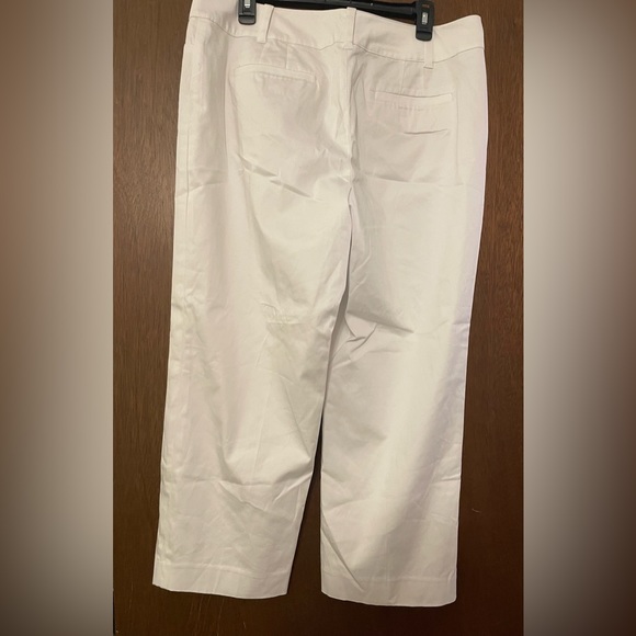 ANN TAYLOR Signature Sz-14 Ivory/Cream Capri Pants New with tags - Picture 6 of 7